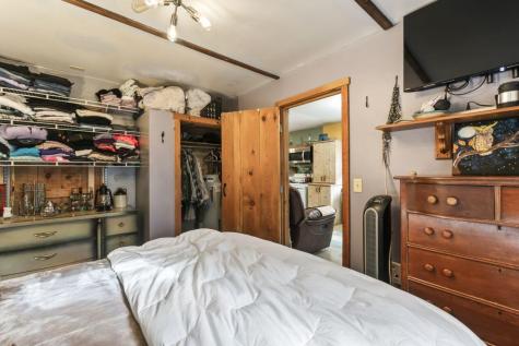 31 Sunflower Estates Rome ME 04963