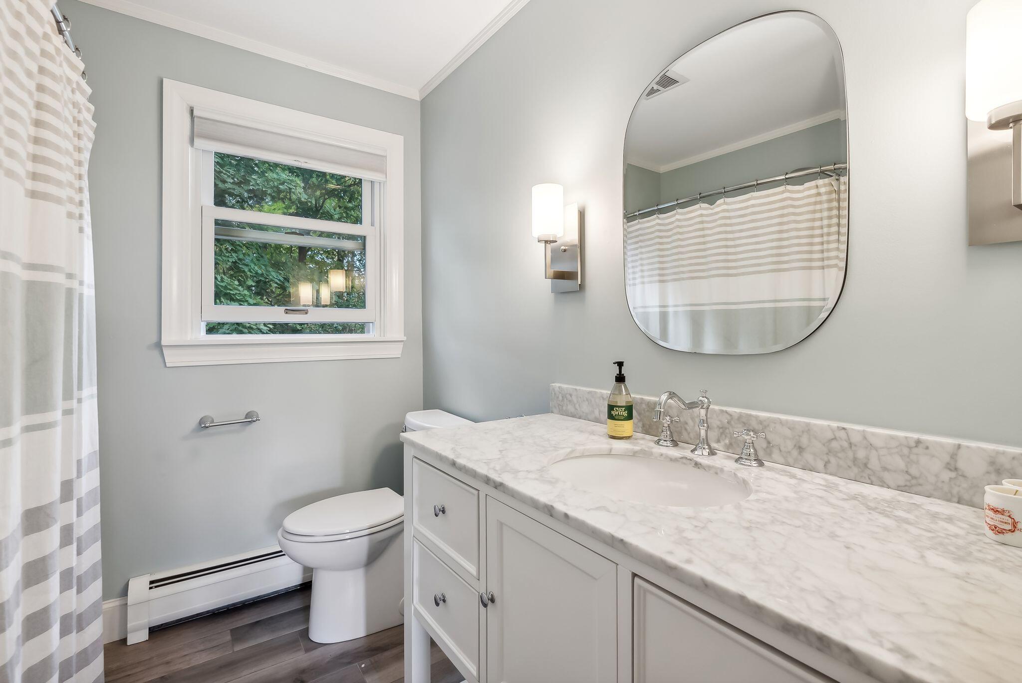 231 Spurwink Avenue Cape Elizabeth ME 04107