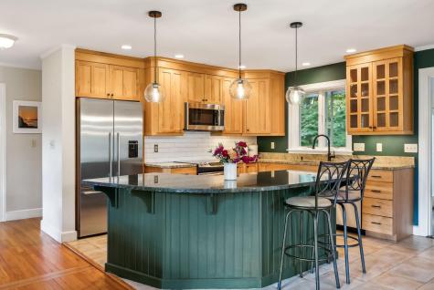 231 Spurwink Avenue Cape Elizabeth ME 04107