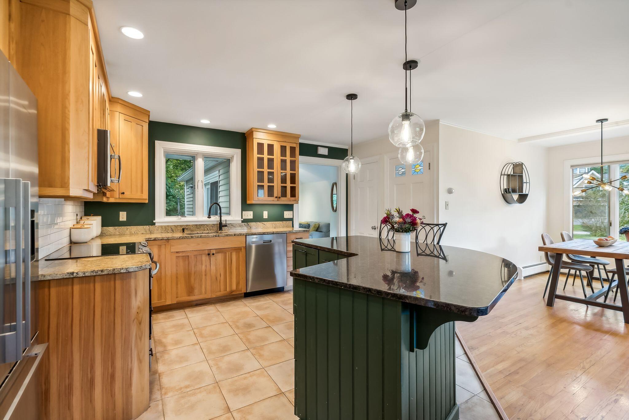 231 Spurwink Avenue Cape Elizabeth ME 04107