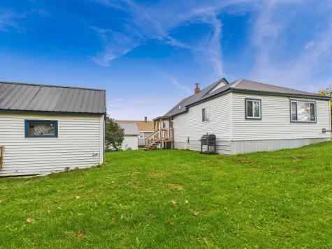 80 Forest Avenue Fort Fairfield ME 04742