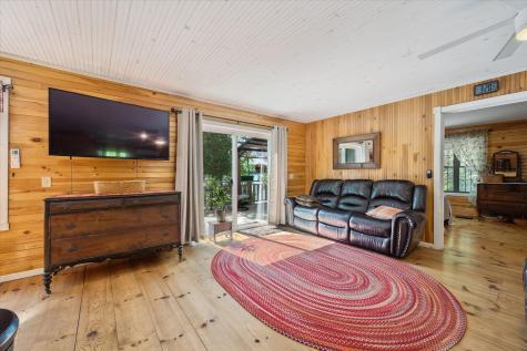 32 Whites Pond Road Palmyra ME 04965