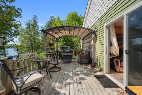 32 Whites Pond Road Palmyra ME 04965