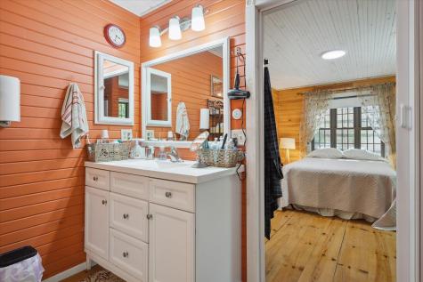 32 Whites Pond Road Palmyra ME 04965