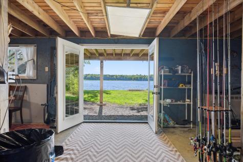 32 Whites Pond Road Palmyra ME 04965