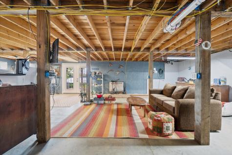 32 Whites Pond Road Palmyra ME 04965