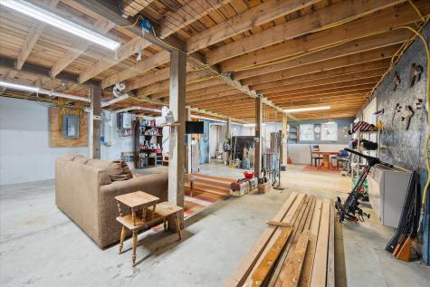 32 Whites Pond Road Palmyra ME 04965