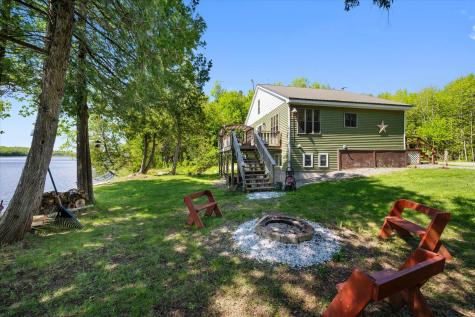 32 Whites Pond Road Palmyra ME 04965
