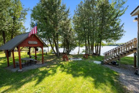 32 Whites Pond Road Palmyra ME 04965