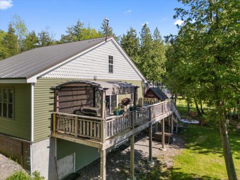 32 Whites Pond Road Palmyra ME 04965