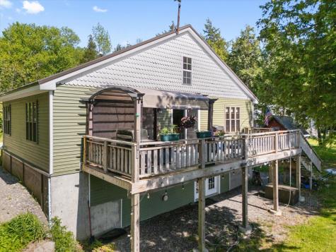 32 Whites Pond Road Palmyra ME 04965