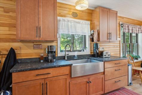 32 Whites Pond Road Palmyra ME 04965