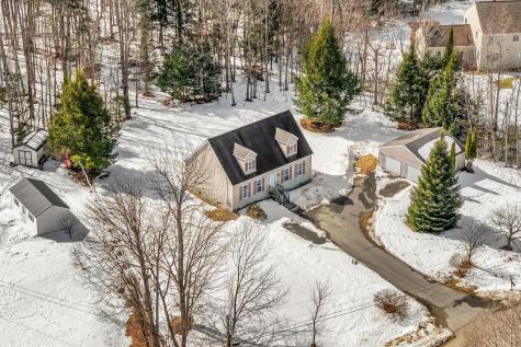 40 Harwood Road Farmingdale ME 04344