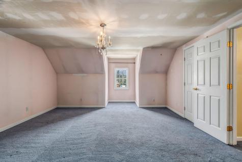 40 Harwood Road Farmingdale ME 04344