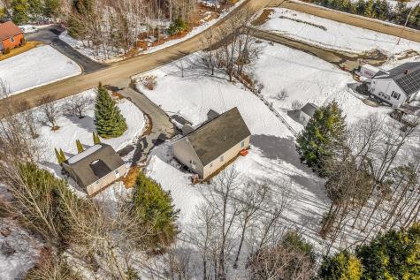 40 Harwood Road Farmingdale ME 04344