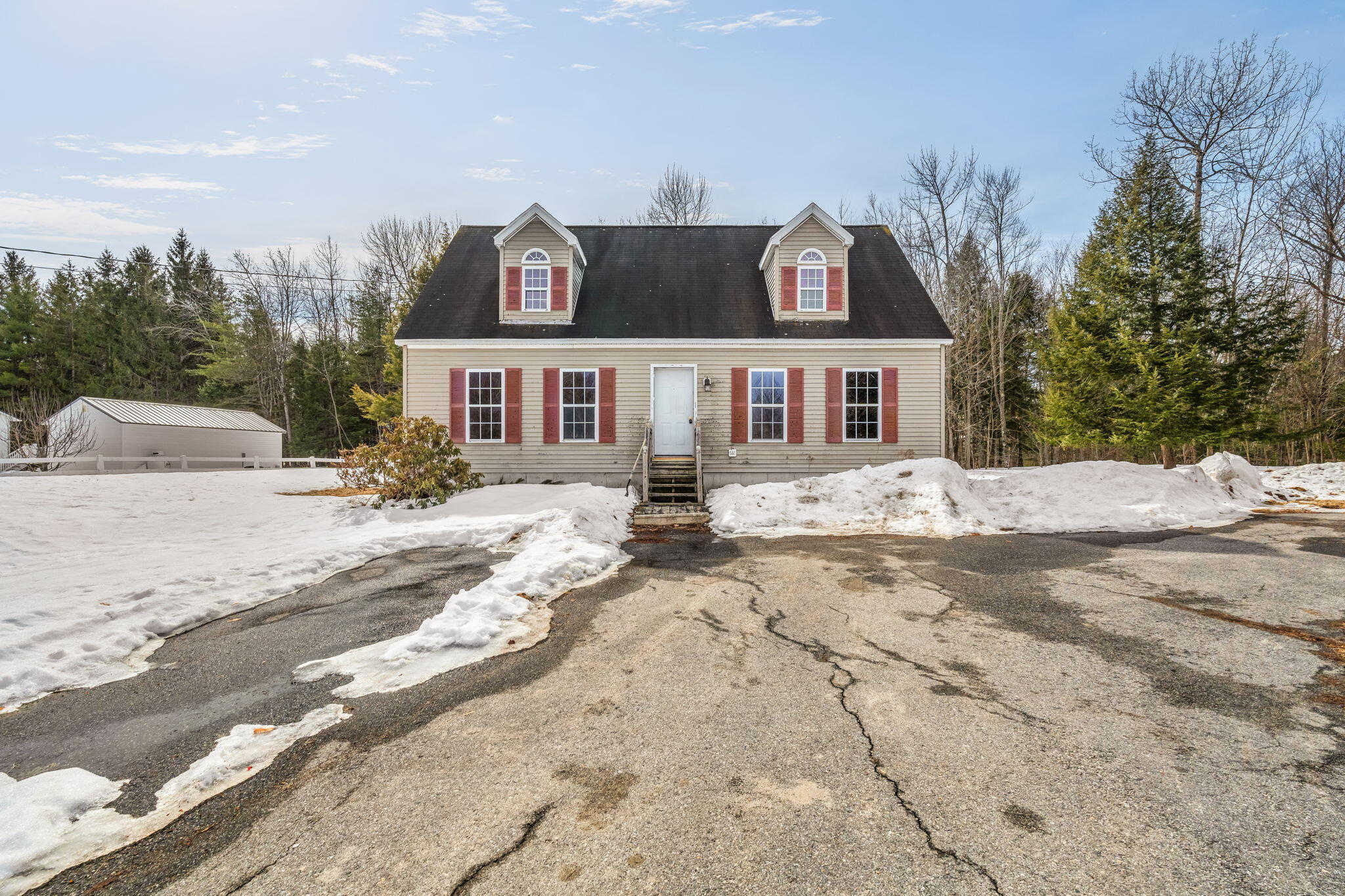 40 Harwood Road Farmingdale ME 04344