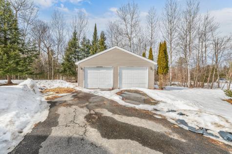 40 Harwood Road Farmingdale ME 04344