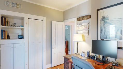 15 Wadsworth Street Thomaston ME 04861