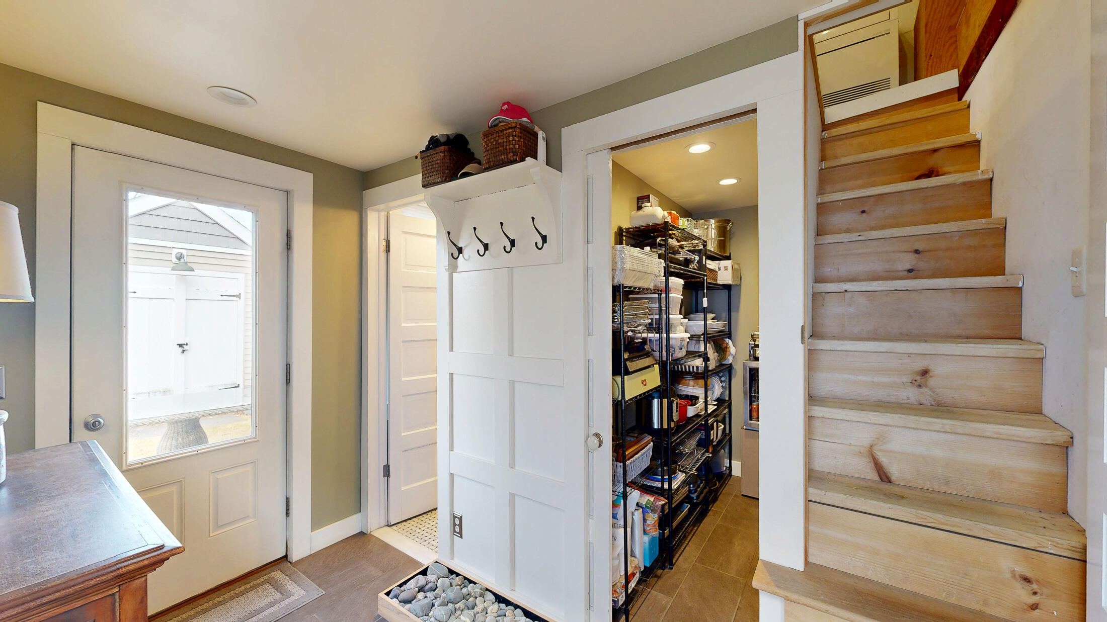 15 Wadsworth Street Thomaston ME 04861