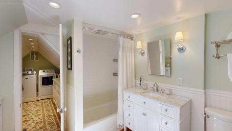 15 Wadsworth Street Thomaston ME 04861