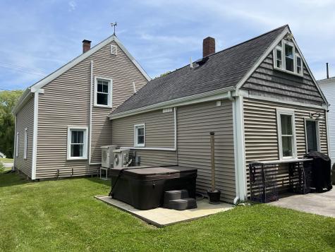 15 Wadsworth Street Thomaston ME 04861