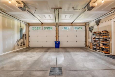 187 Hickory Drive Auburn ME 04210