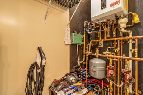 187 Hickory Drive Auburn ME 04210