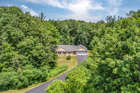 187 Hickory Drive Auburn ME 04210