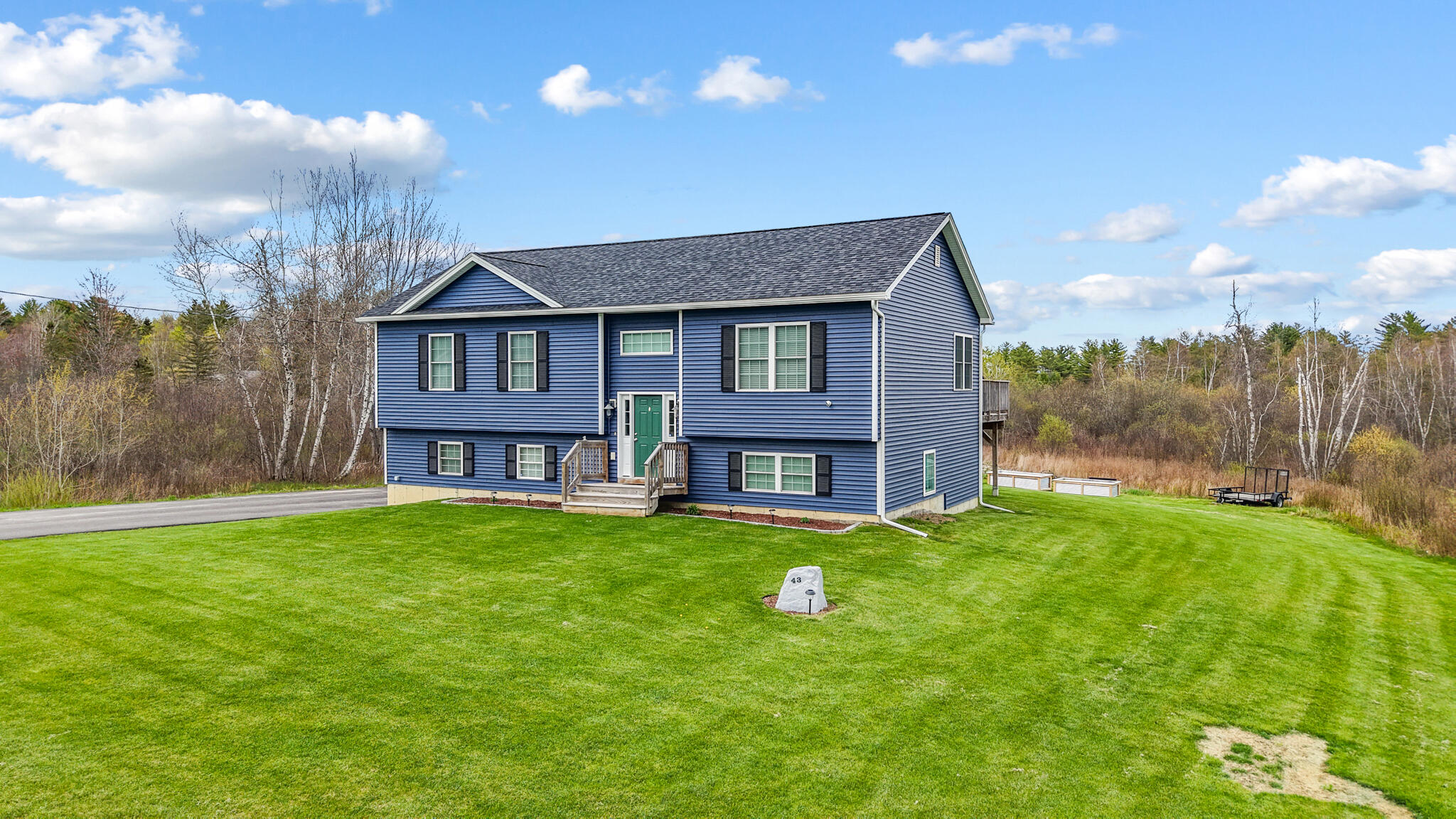 43 Boxwood Lane Hermon ME 04401