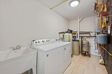 43 Boxwood Lane Hermon ME 04401