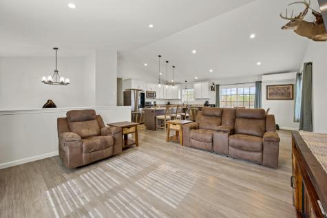 43 Boxwood Lane Hermon ME 04401
