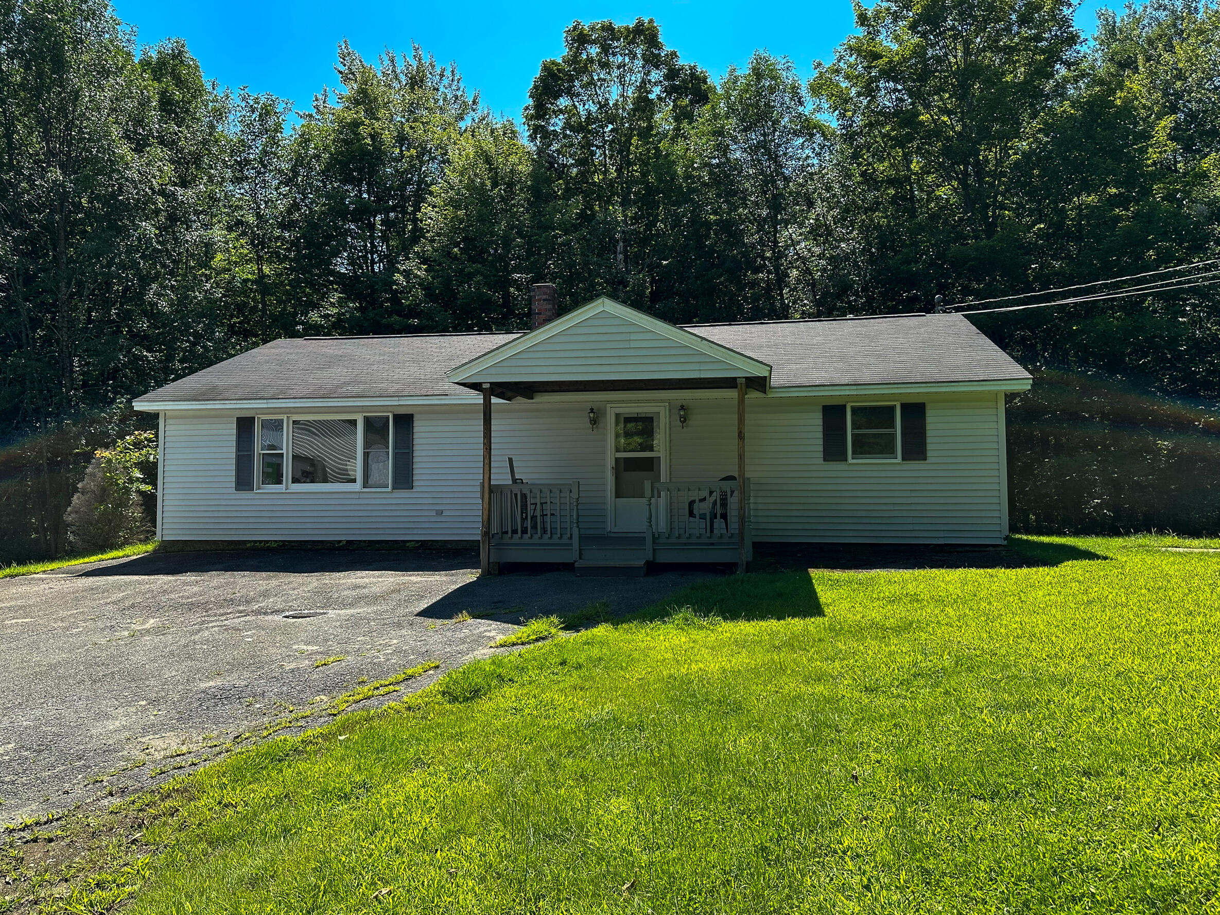 99 Knowles Road Belgrade Maine Real Estate Listing MLS 1568613