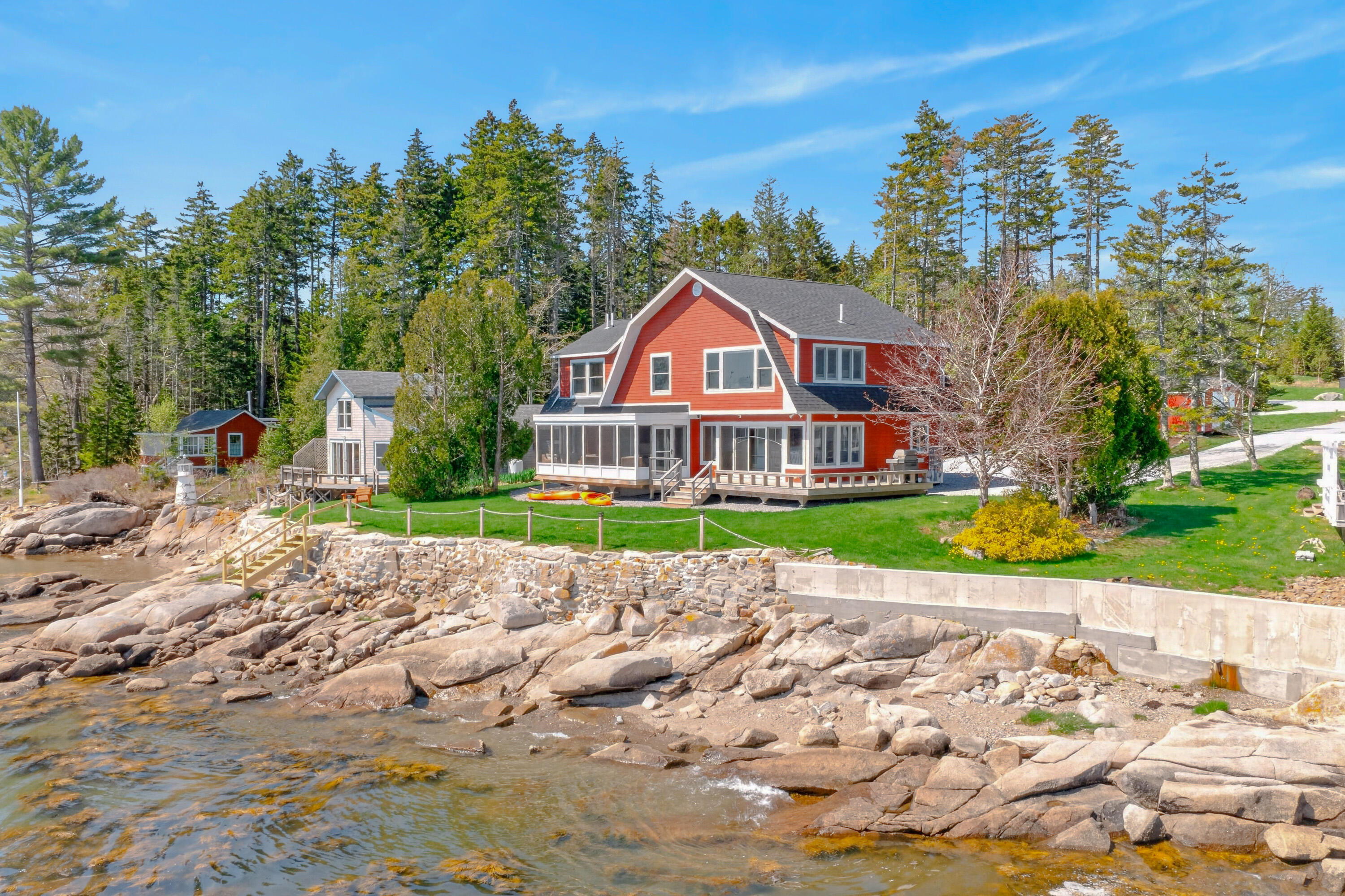 27 & 31 Cottage Lane South Thomaston ME 04854