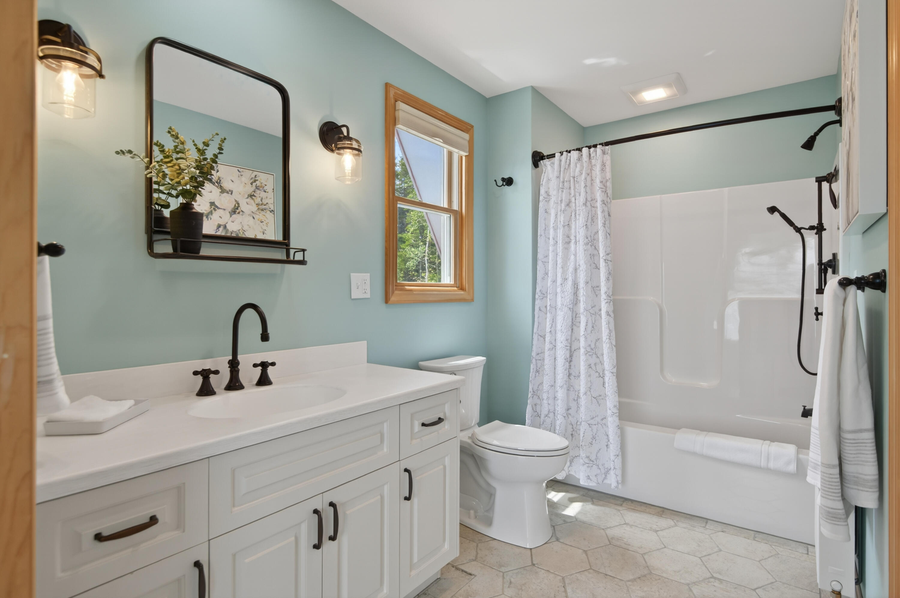 27 & 31 Cottage Lane South Thomaston ME 04854