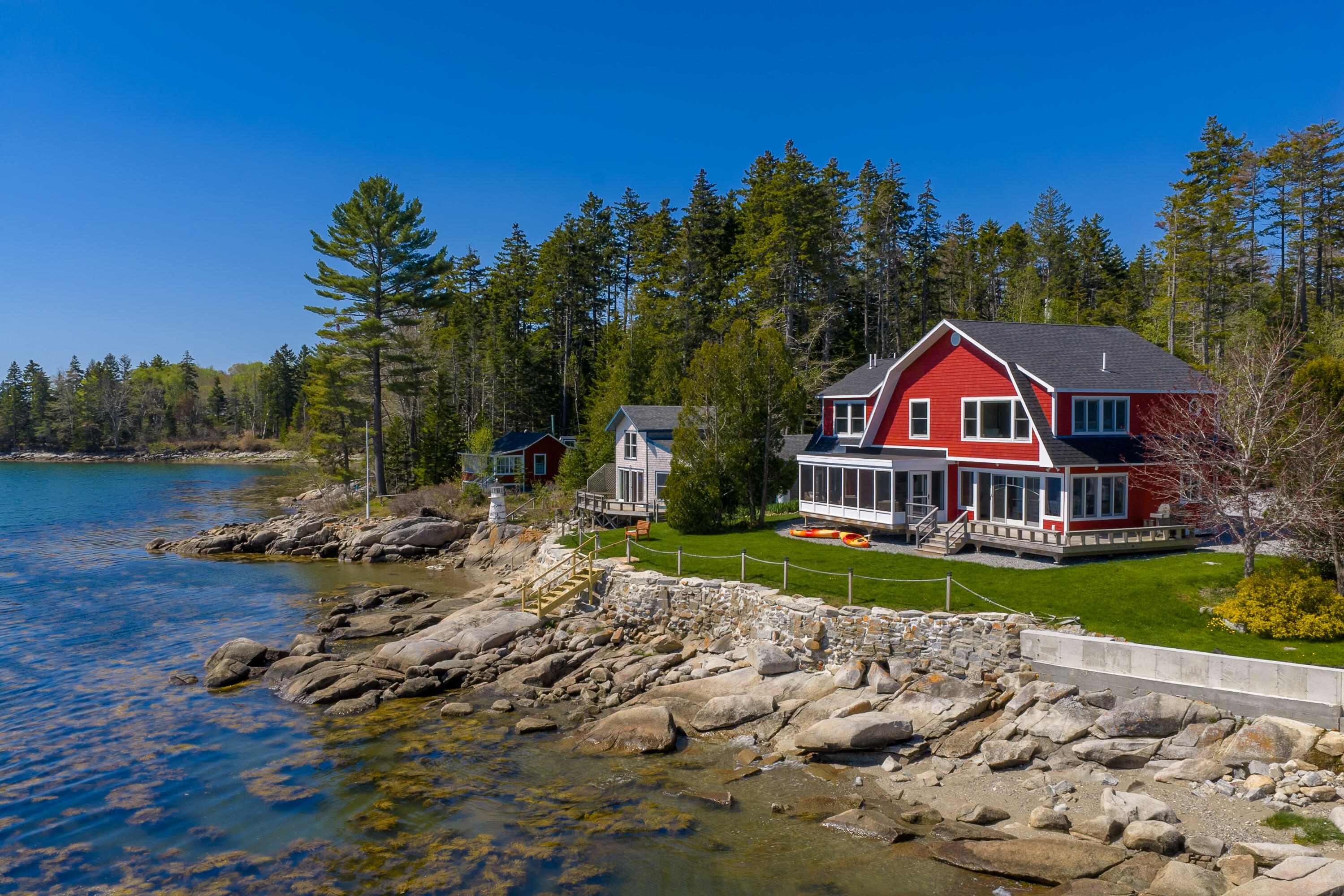 27 & 31 Cottage Lane South Thomaston ME 04854