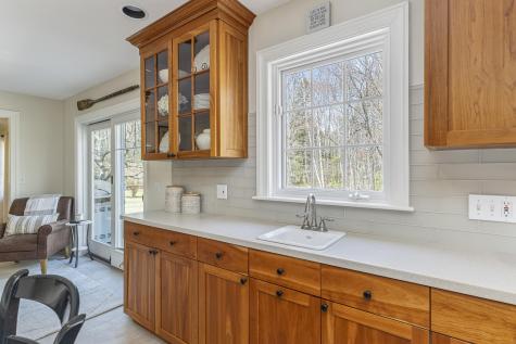 9 Picnic Hill Road Freeport ME 04032