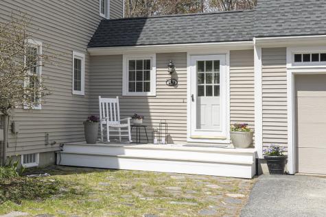 9 Picnic Hill Road Freeport ME 04032