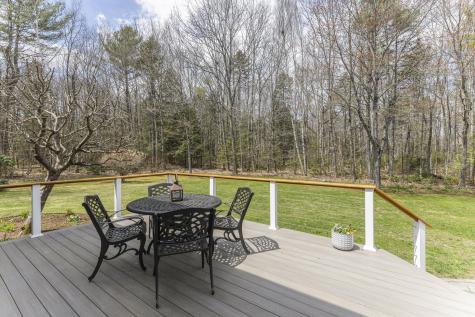 9 Picnic Hill Road Freeport ME 04032