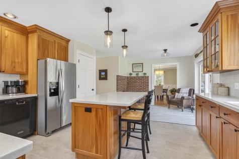 9 Picnic Hill Road Freeport ME 04032