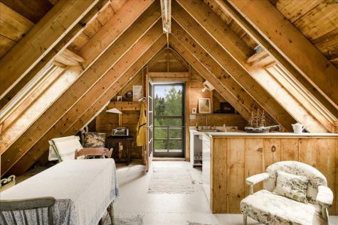 10 Moss Ledge Landing Lane Deer Isle ME 04627