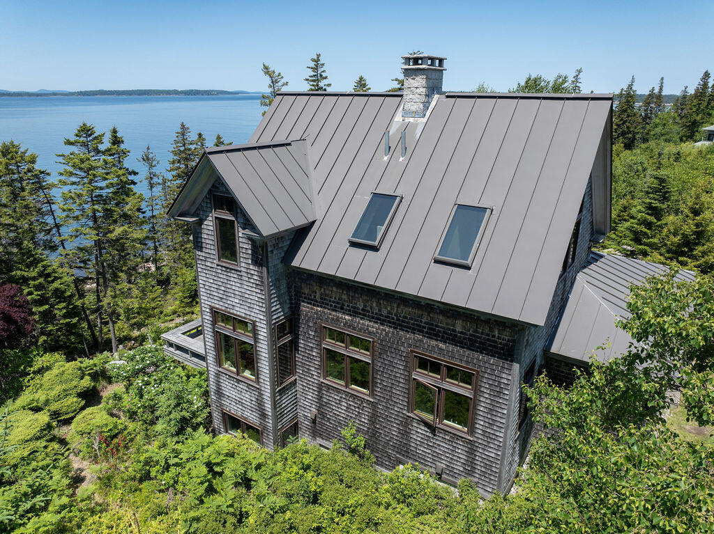 10 Moss Ledge Landing Lane Deer Isle ME 04627