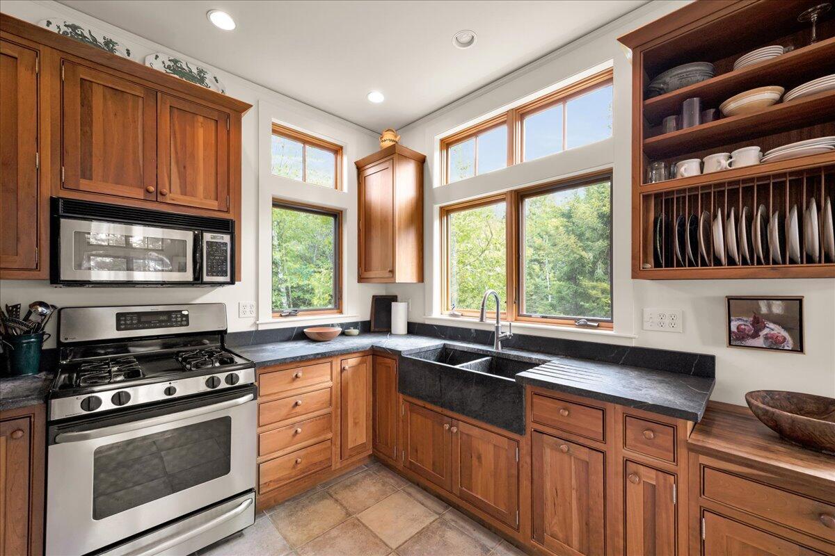 10 Moss Ledge Landing Lane Deer Isle ME 04627