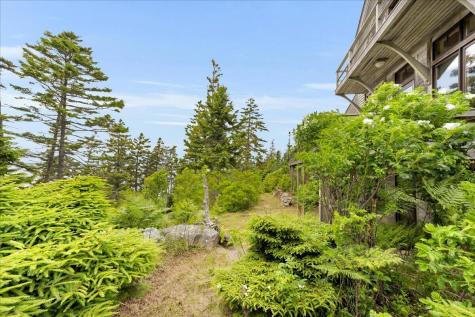 10 Moss Ledge Landing Lane Deer Isle ME 04627