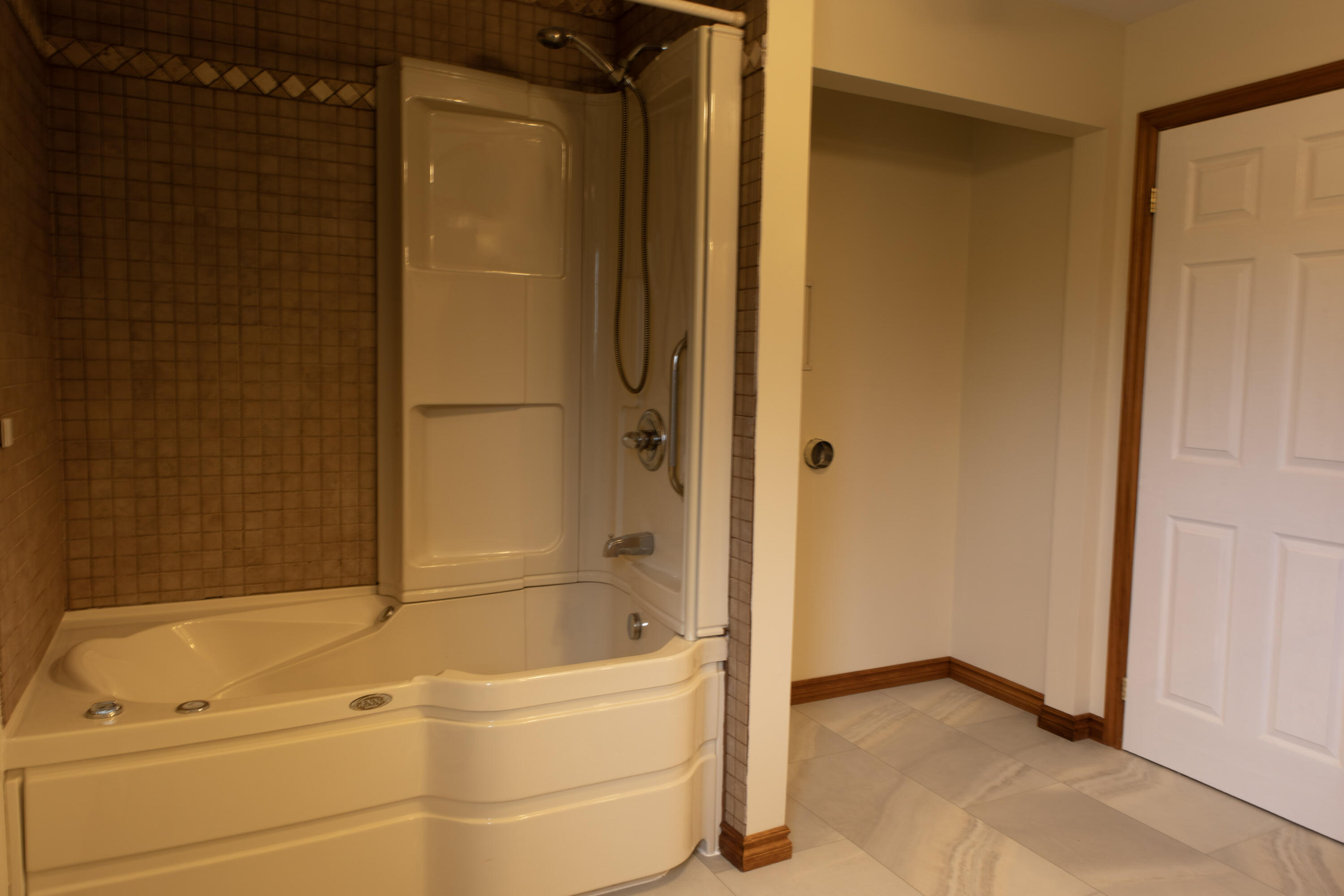 701 U.s. 202 Monmouth ME 04265