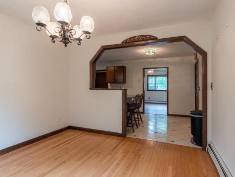 106 Broadview Avenue Auburn ME 04210