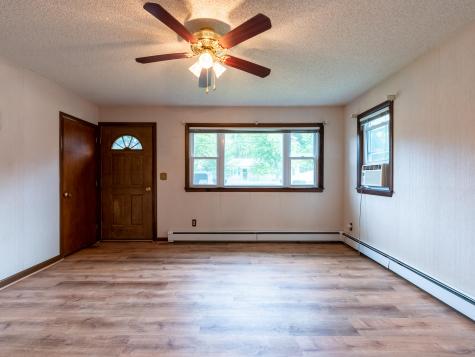106 Broadview Avenue Auburn ME 04210