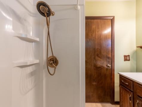 106 Broadview Avenue Auburn ME 04210