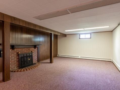 106 Broadview Avenue Auburn ME 04210