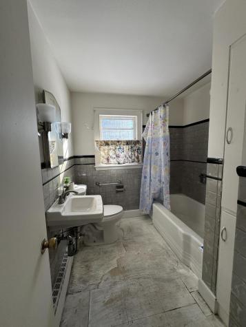 1087 Riverside Street Portland ME 04103