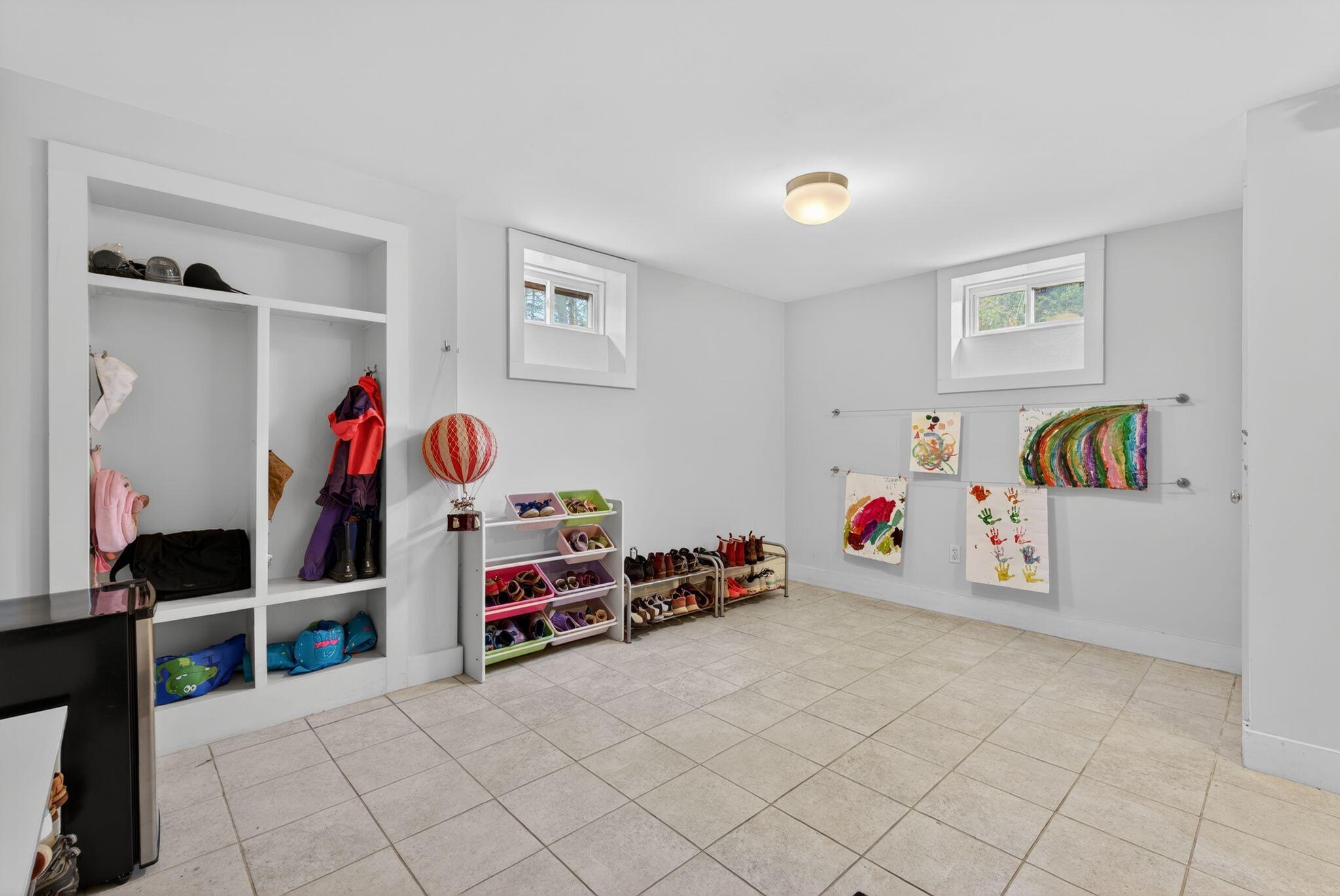 6 Leighton Farm Road Cape Elizabeth ME 04107